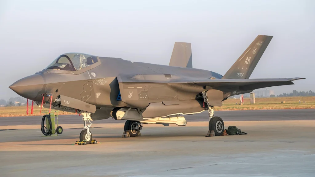 Why India must consider acquiring 100 fifth-generation stealth fighters to counter massive fleet of Chinese J-20/J-35 - Analysis 10 Why India must consider acquiring 100 fifth-generation stealth fighters to counter massive fleet of Chinese J-20/J-35 - Analysis